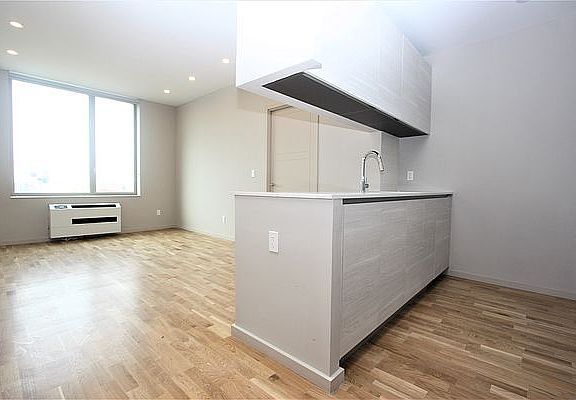 3rd image of 1511 Bedford Ave #10E