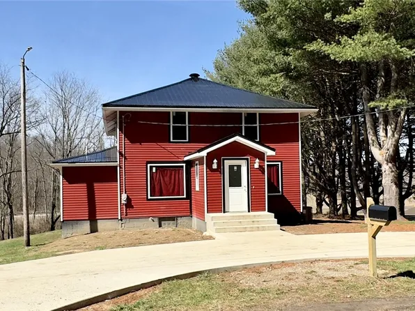19757 Smith Rd, Conneautville, PA 16406