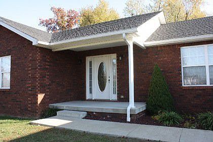 2nd image of 100 Brookhaven Dr