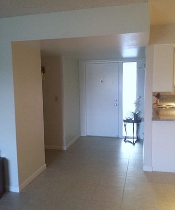 5th image of 27930 Lexington Ct