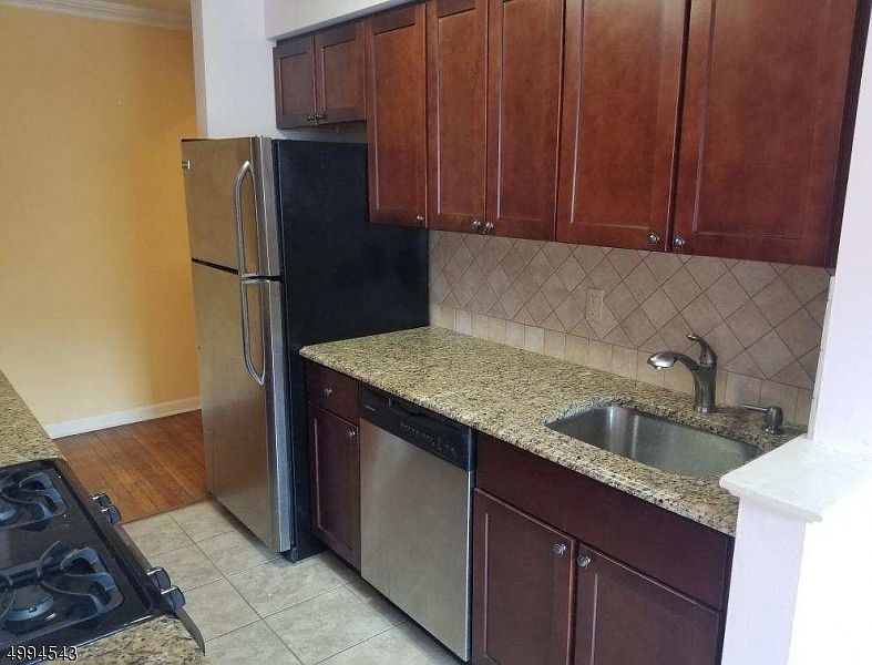 1st image of 565 Grove St APT F-13