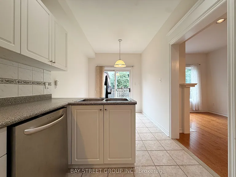 162 Denise Cir — Photo 10