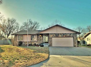 1631 N Parkdale St, Wichita, KS 67212