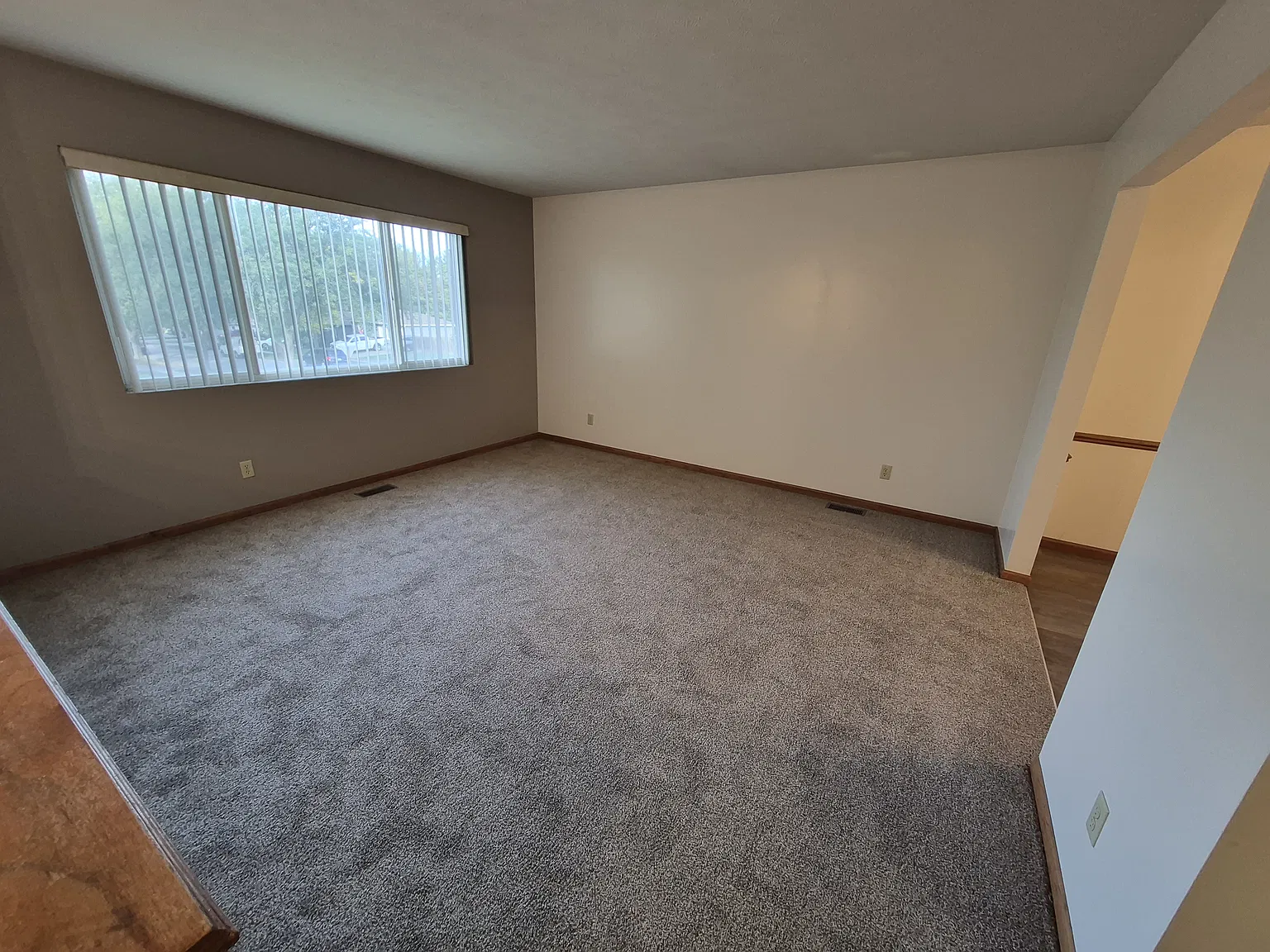 3 bed, 1600 sqft, $1,850 — Photo 3