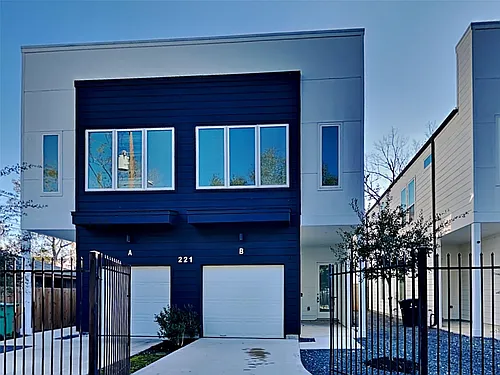 221 Oriole St #B Photo 1