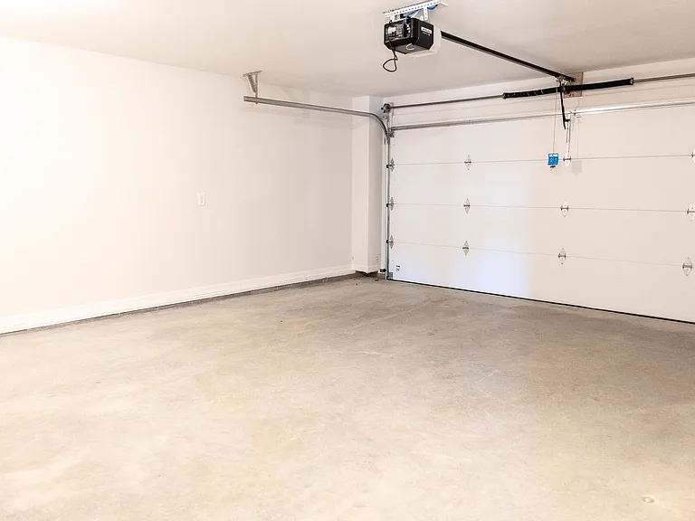 508 Ayden Ln — Photo 10