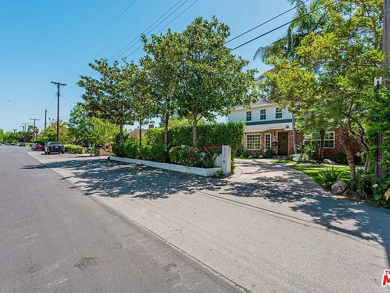 13230 Hesby St — Photo 4