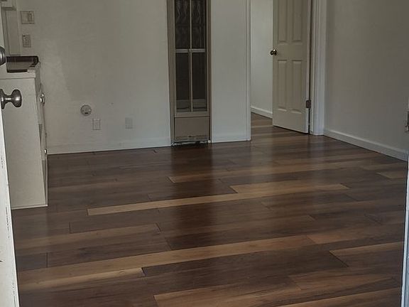 3rd image of 5630 53rd St #4