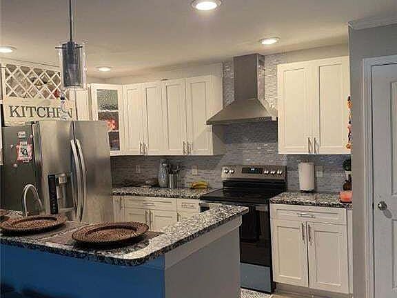 5th image of 6272 Edward St