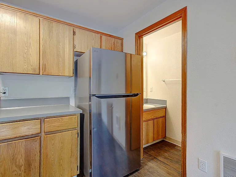 8601 NE 21st St #D — Photo 6