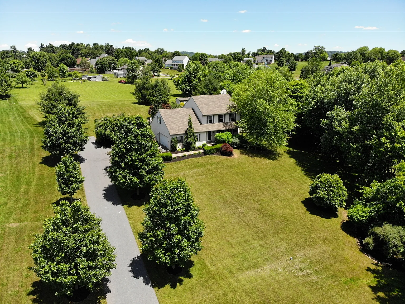 20 Hickory Ln photo 1