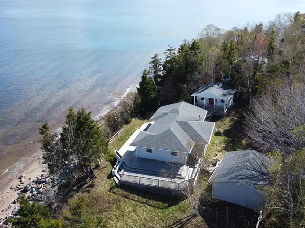 55 Seacrest Dr, Braeshore, NS B0K 1H0
