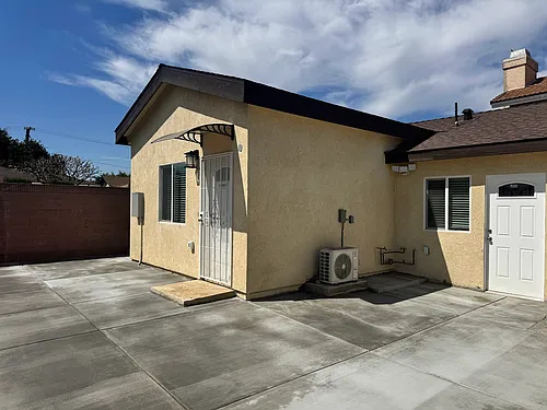 18519 Seine Ave Photo 1