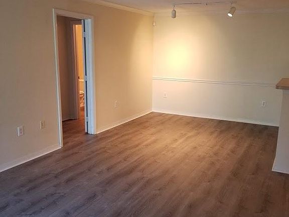 2nd image of 18001 Richmond Place Dr APT 1036