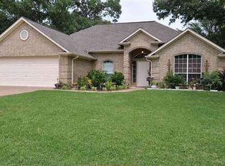 21301 Neely Dr, Flint, TX 75762