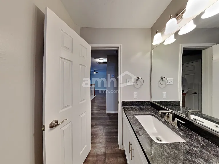 18007 Oakloch Ct — Photo 18