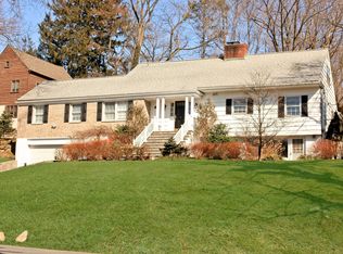 127 Sunny Ridge Rd, Harrison, NY 10528