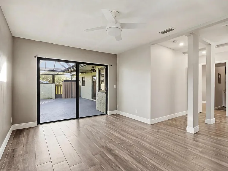 5694 Northpointe Ln — Photo 14