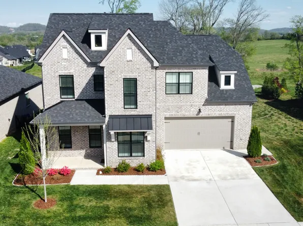 3287 Sassafras Ln, Thompsons Station, TN 37179