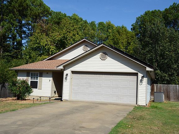 3rd image of 19 Brenda Dr