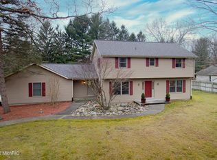 5066 Swallow Ave, Kalamazoo, MI 49009