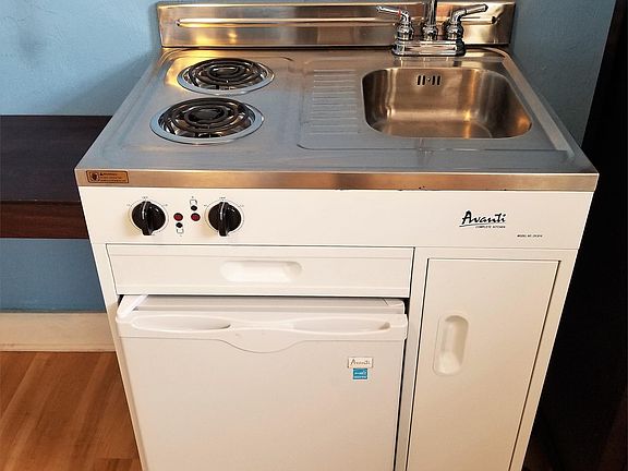 3rd image of 260 Washington St APT 1