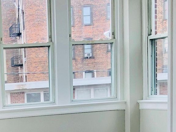 5th image of 15 Clifton Pl #7L