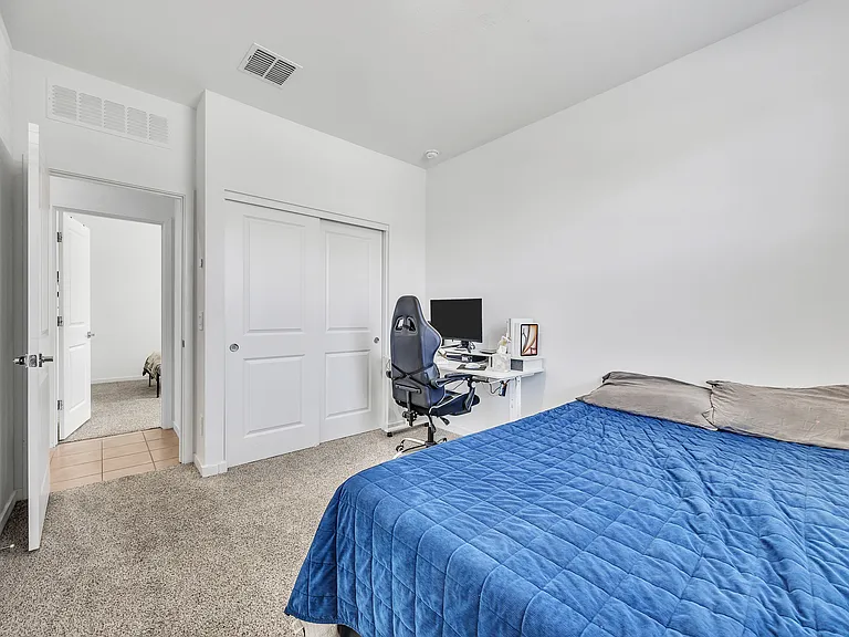 17667 W Morning Glory St — Photo 11