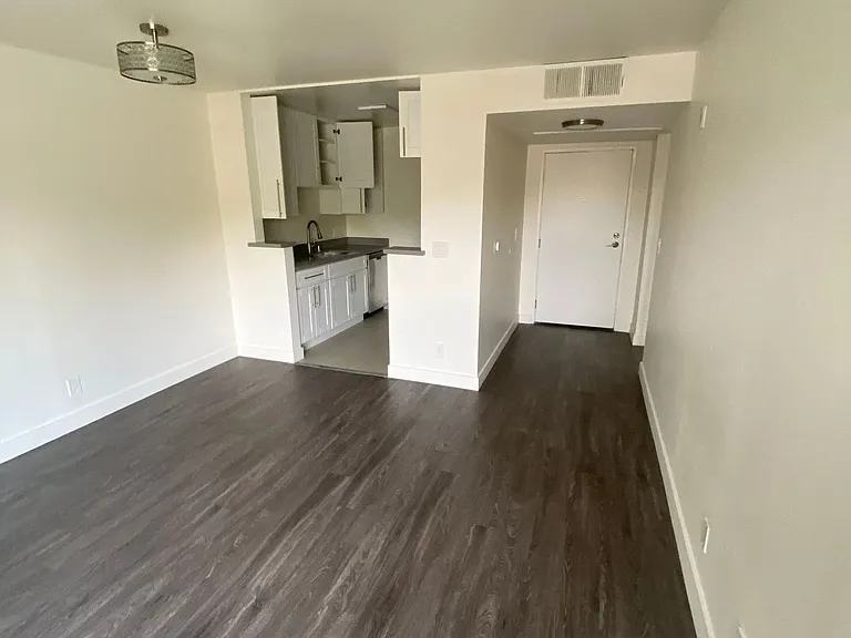 1250 N. June St. Los Angeles CA 90038 — Photo 2