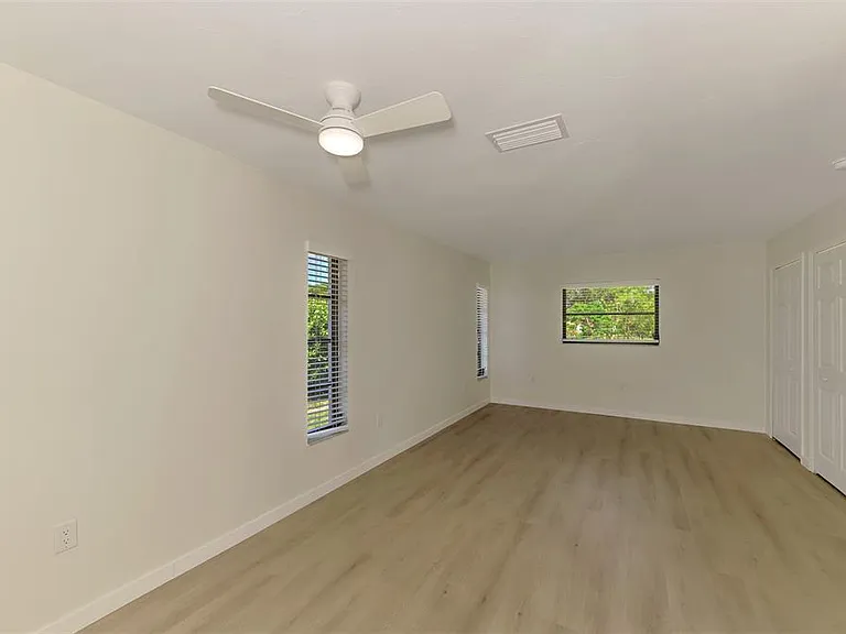 2340 Palmetto St — Photo 26