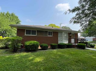 18285 Breezeway, Fraser, MI 48026