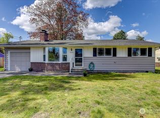 9226 44th Dr NE, Marysville, WA