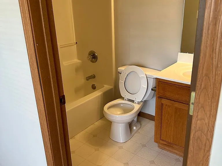 1828 Starks Cir — Photo 12