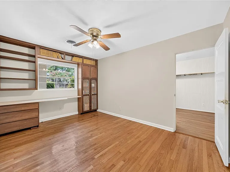 2406 Shoreham Rd — Photo 20