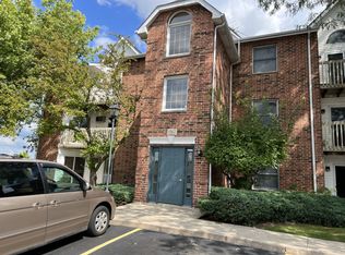1362 Cunat Ct APT 3A, Lake In The Hills, IL 60156