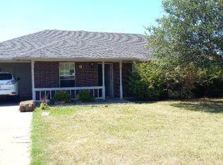 319 Flying Bridge Dr, Gun Barrel City, TX 75156