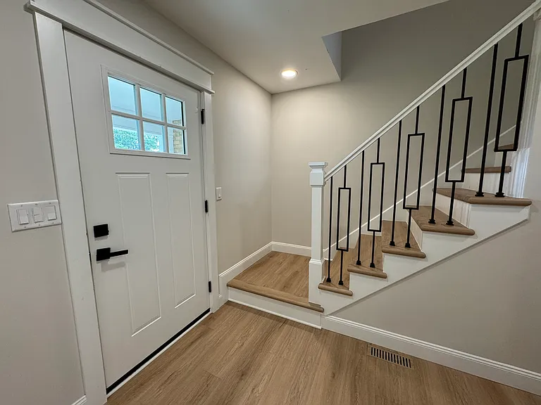 6425 Liberty Rd N — Photo 16