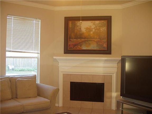 4th image of 2108 Balsam Lake Ln