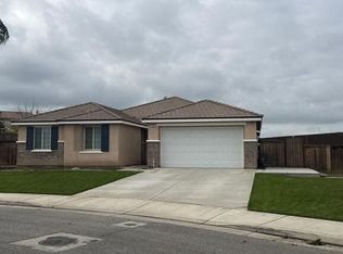 6103 Shasta Daisy Way, Bakersfield, CA 93311