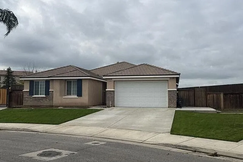 6103 Shasta Daisy Way photo 1