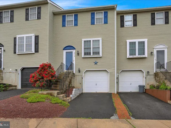 3919 Penns Dr, Reading, PA 19606