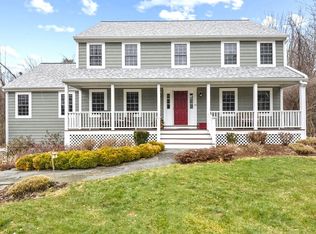 80 Cherrywood Dr, Dracut, MA 01826