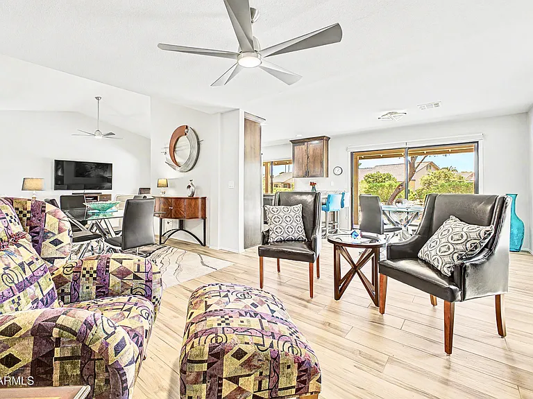 9625 W Taro Ln — Photo 11