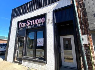 23 N Washington St, Bloomfield, IN 47424