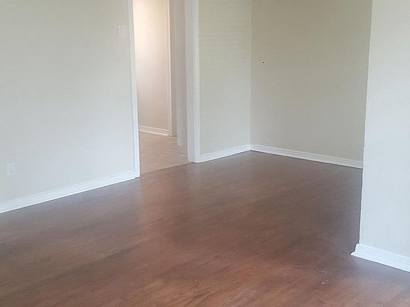 4th image of 312 Chandler Dr