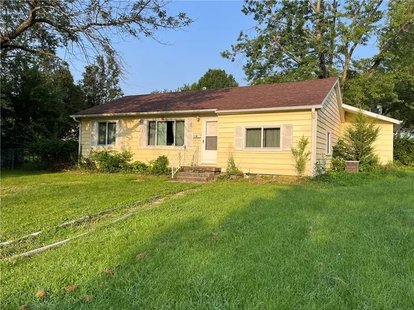 701 S Washington Ave, Knob Noster, MO 65336