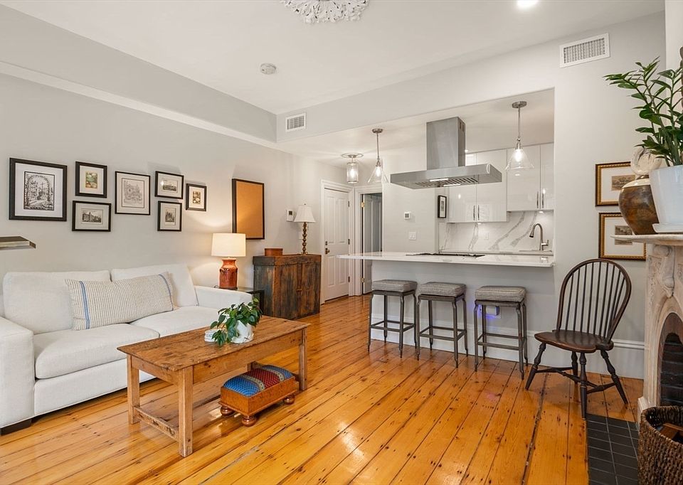 1st image of 96 Waltham St #2