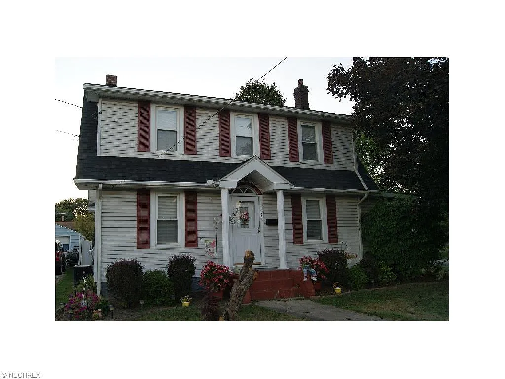 186 31st St SW photo 1