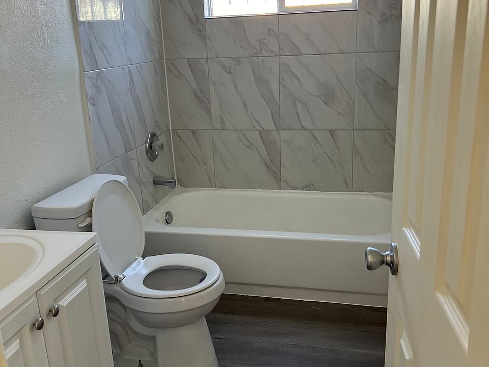 1st image of 1711 Santa Paula Dr #A-d