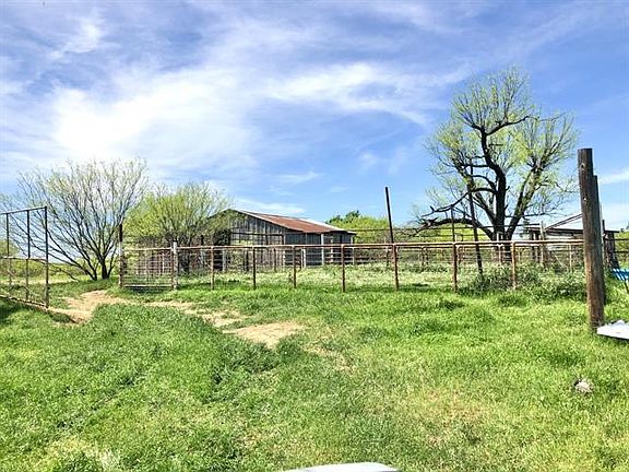3rd image of 464 Private Road 3723